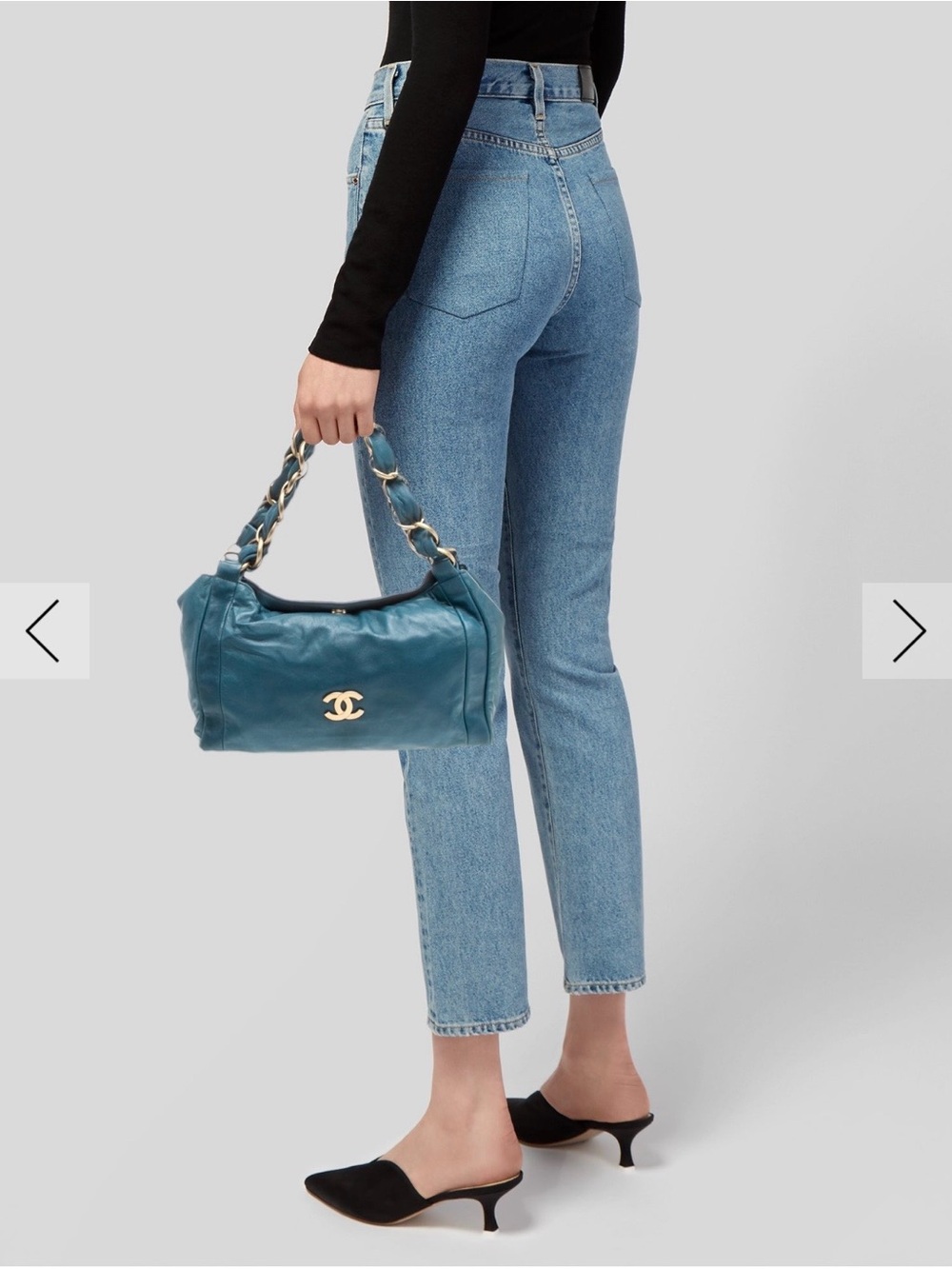 CHANEL Teal Leather Shoulder Bag with Gold Chain Strap - Picture 5 of 6